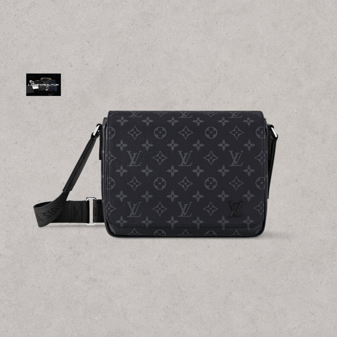 Louis Vuitton District Pm